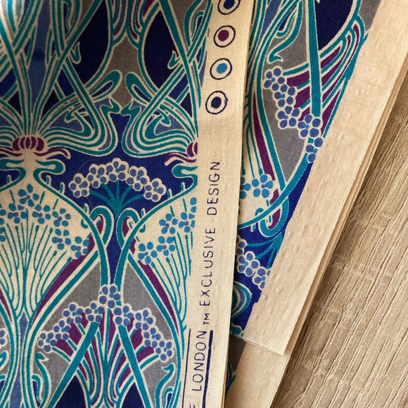 Ianthe Tana Lawn Cotton Fabric - Liberty of London Fabric - Picture 5 of 5